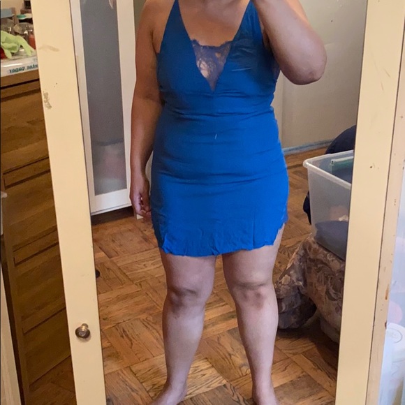 Dress - Picture 5 of 8